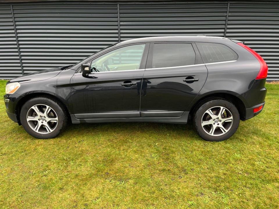 Volvo XC60 2,4 D3 163 Summum aut. AWD 5d