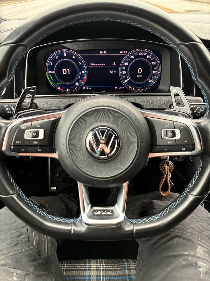 VW Golf VII 1,4 GTE DSG 5d