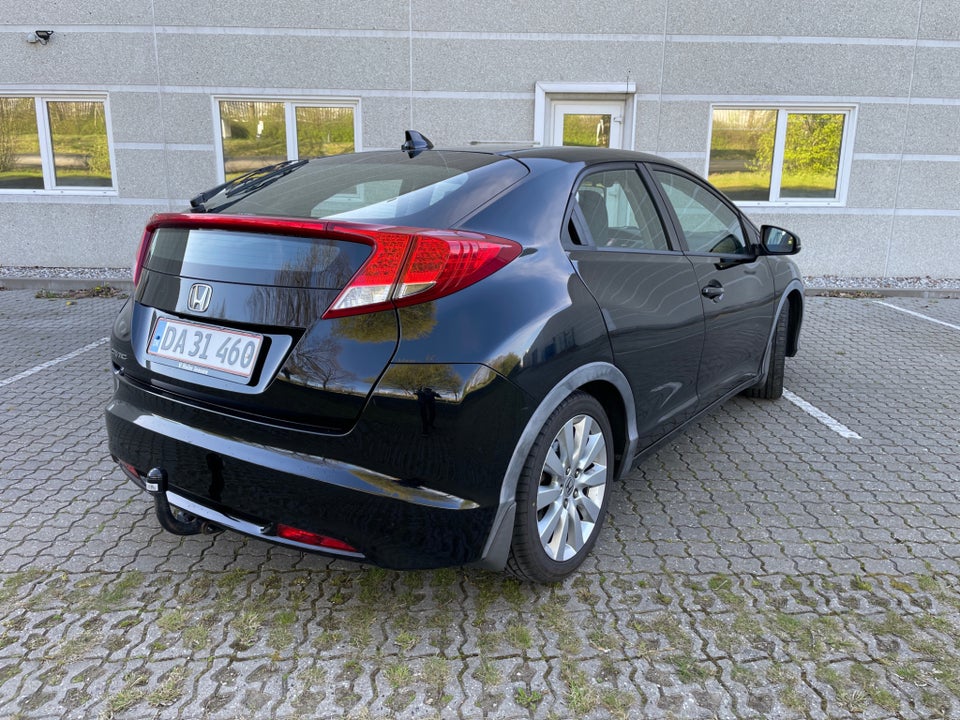 Honda Civic 1,8 i-VTEC Sport 5d