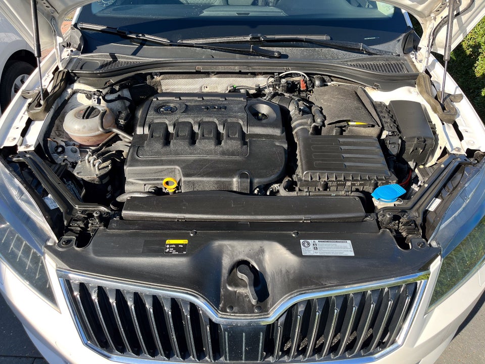 Skoda Superb 2,0 TDi 150 Style Combi DSG 5d