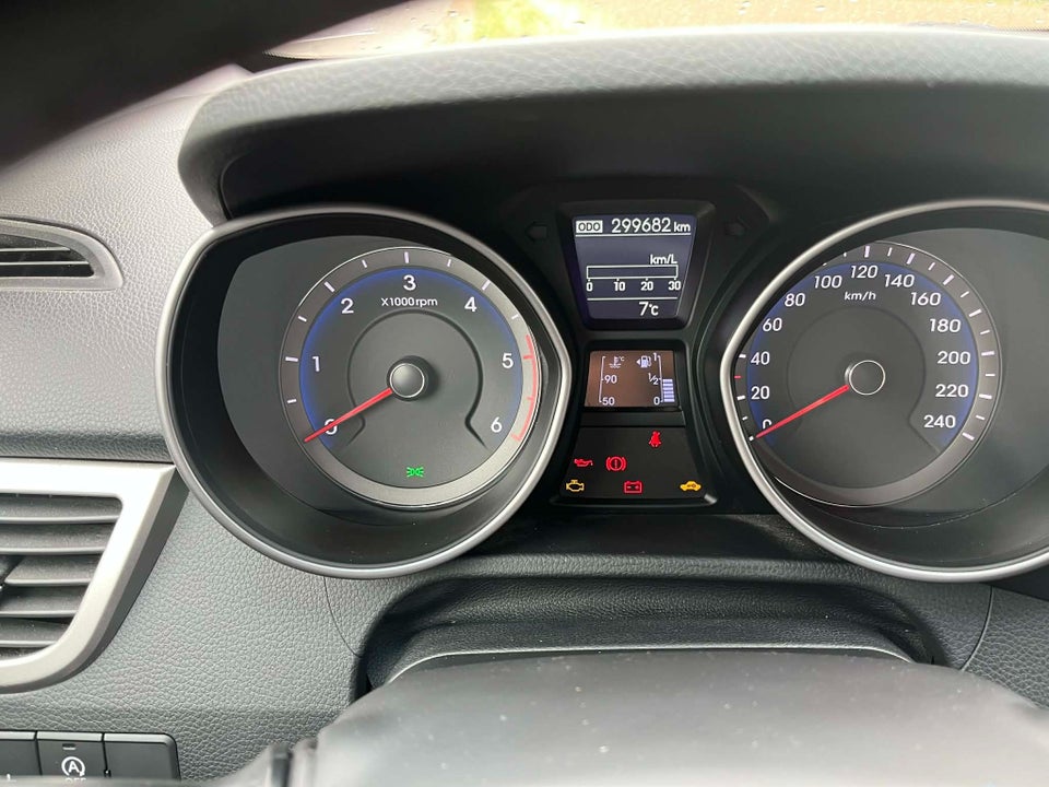 Hyundai i30 1,6 CDRi 110 Comfort 5d