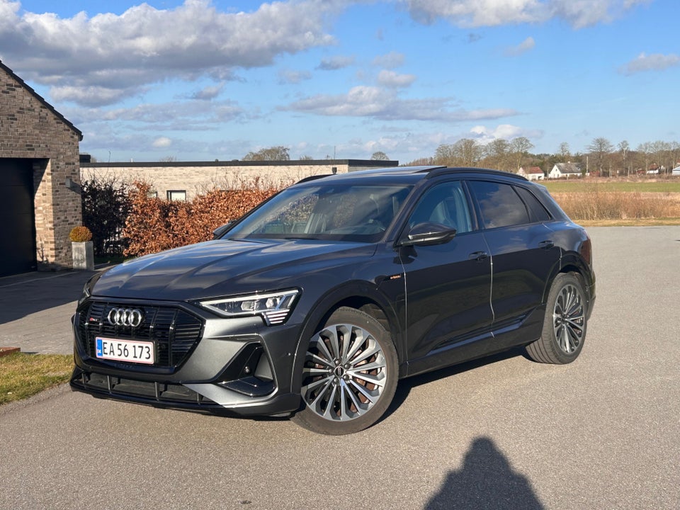 Audi e-tron 50 S-line quattro 5d
