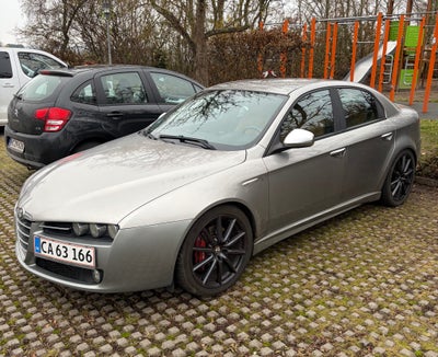 Alfa Romeo 159 1,75 TBi Distinctive 4d