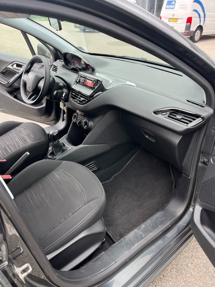 Peugeot 208 1,0 VTi Access 5d