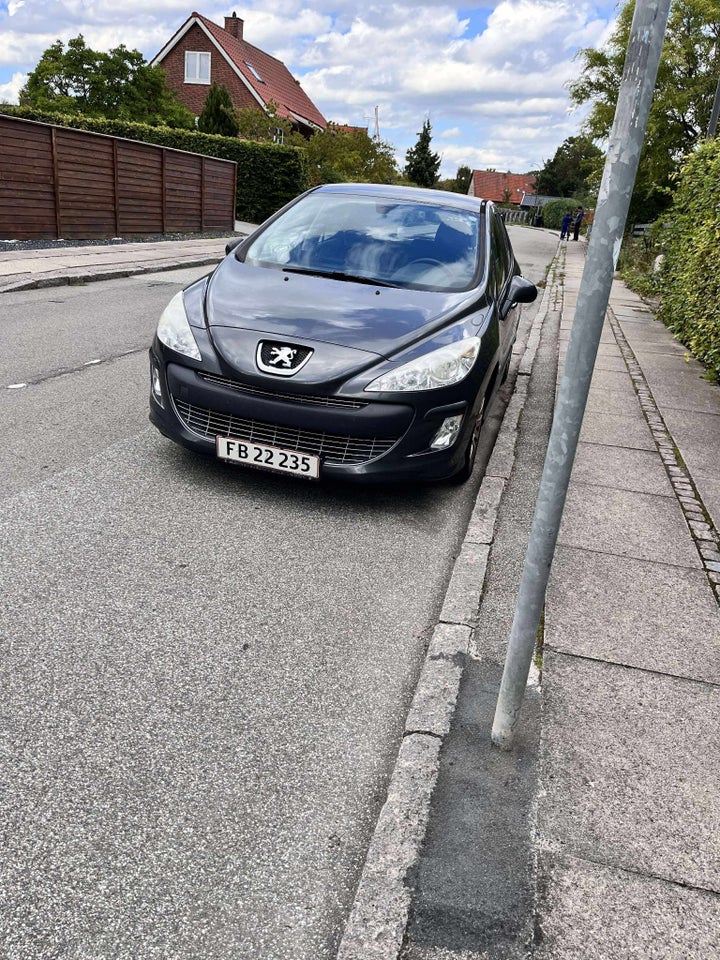 Peugeot 308 1,6 HDi 92 Comfort+ 5d