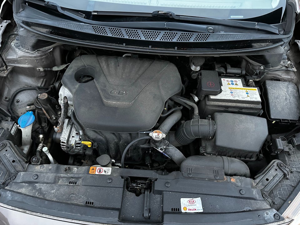 Kia Ceed 1,6 GDi Active 5d