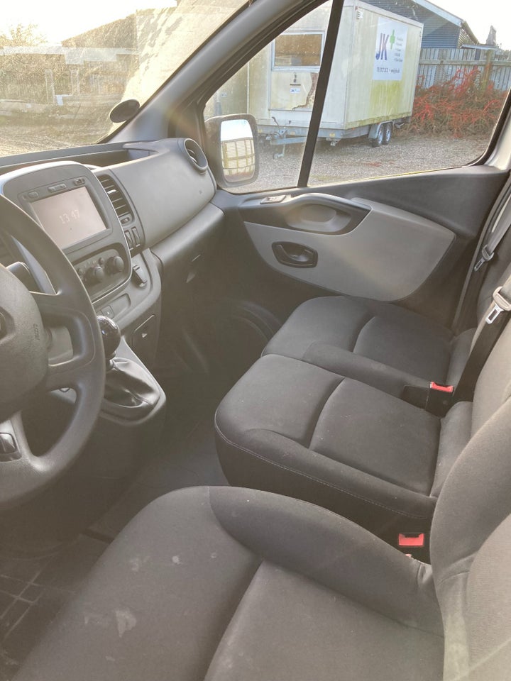 Renault Trafic T29 1,6 dCi 125 L2H1