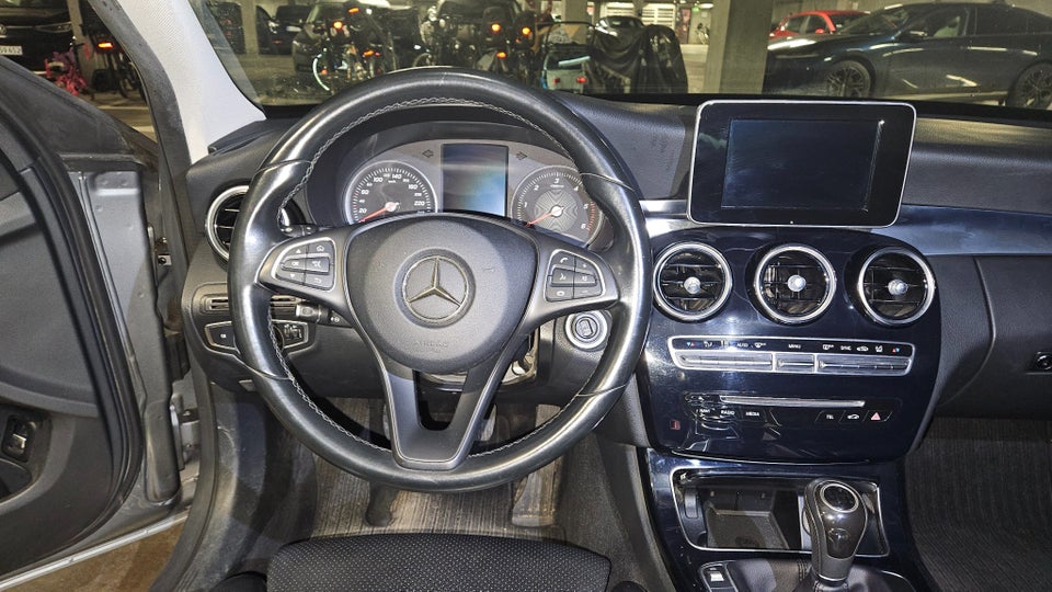 Mercedes C220 2,2 BlueTEC Avantgarde stc. 5d