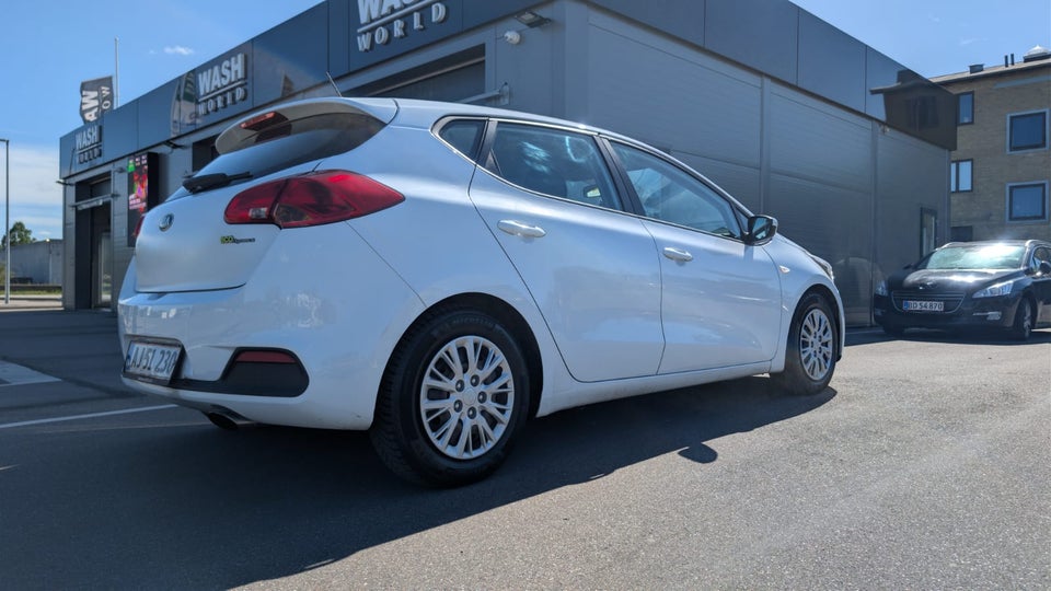 Kia Ceed 1,4 CRDi 90 Active 5d