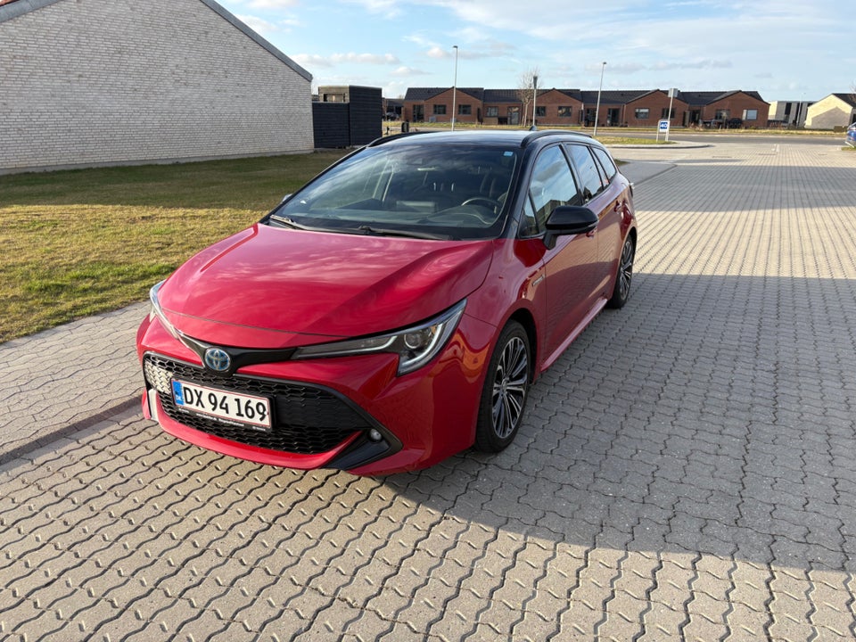 Toyota Corolla 1,8 Hybrid H3 Premium Touring Sports MDS 5d