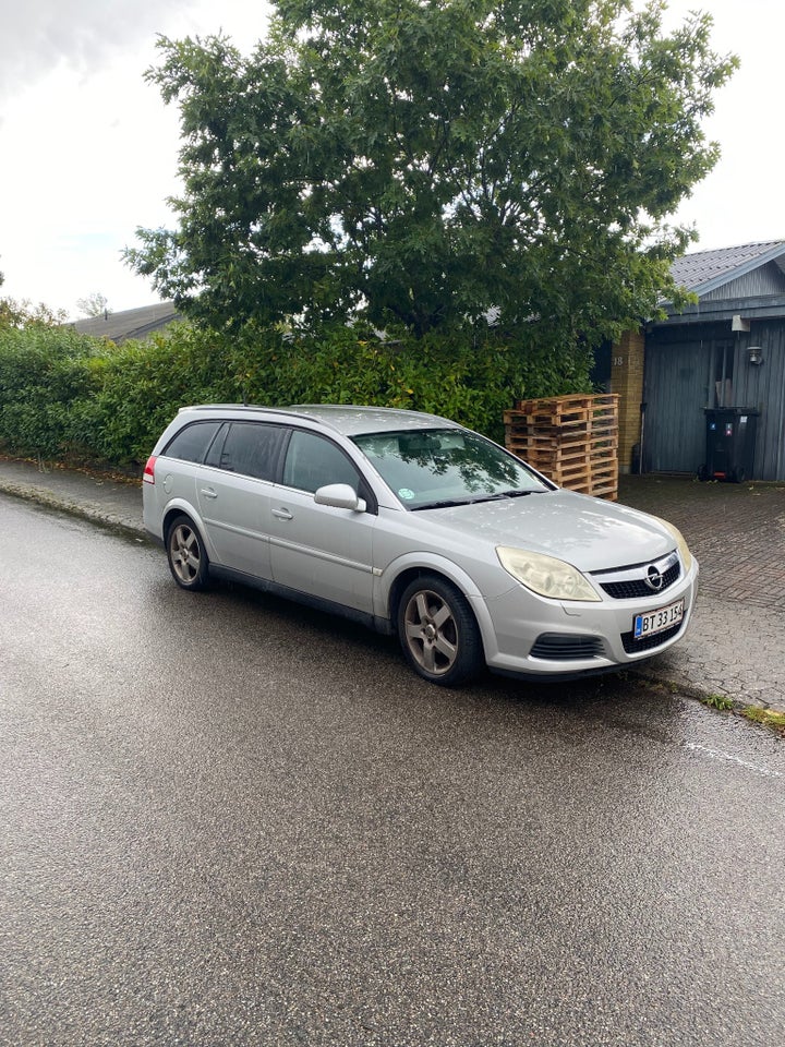 Opel Vectra 1,8 16V 140 Limited Wagon 5d