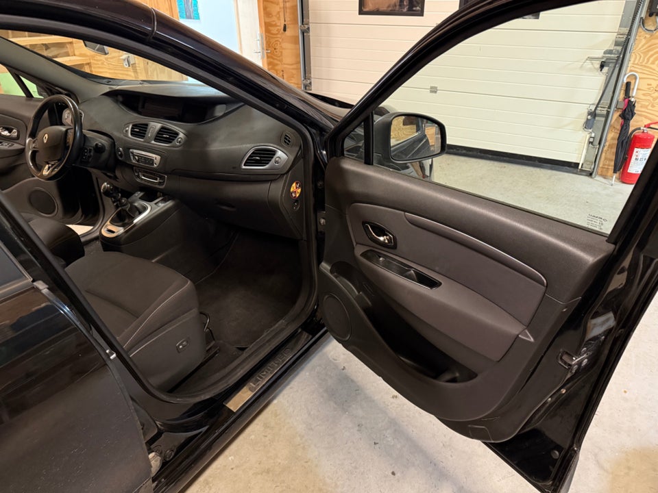 Renault Grand Scenic III 1,5 dCi 110 Dynamique 7prs 5d