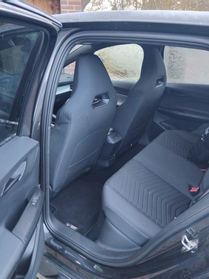 Cupra Born 77 e-Boost 5d