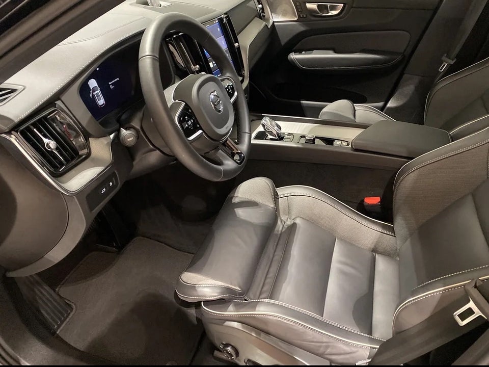 Volvo XC60 2,0 T8 ReCharge Ultimate Dark aut. AWD 5d