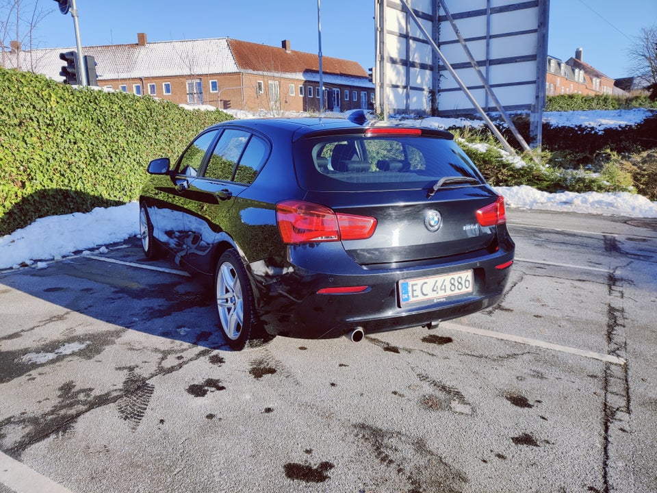 BMW 118d 2,0 Connected aut. 5d
