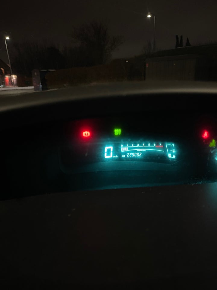 Toyota Yaris 1,3 TX 5d