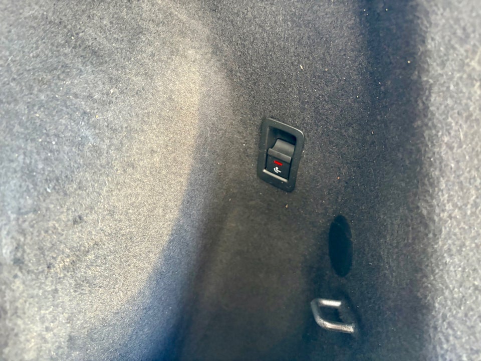 Audi Q3 45 TFSi e Attitude plus S-tr. 5d