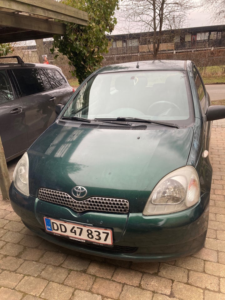 Toyota Yaris 1,3 Luna 3d