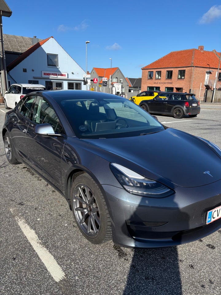 Tesla Model 3 Long Range AWD 4d