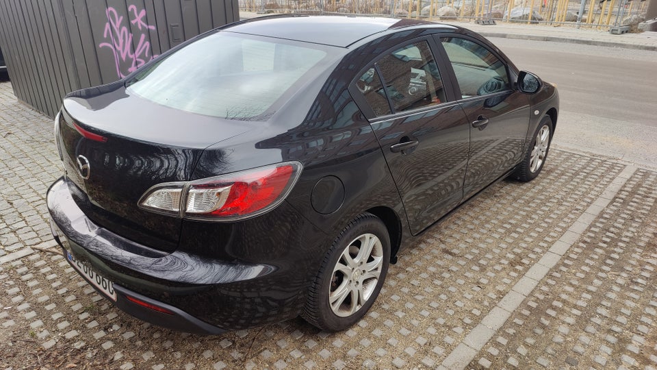 Mazda 3 1,6 Premium 4d