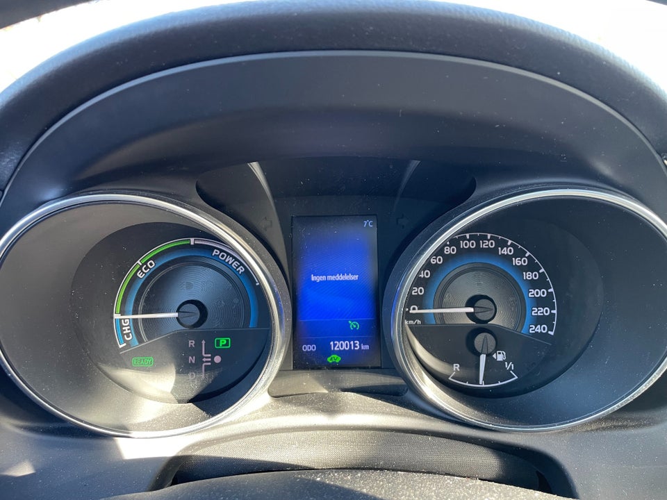 Toyota Auris 1,8 Hybrid H4 Touring Sports CVT 5d