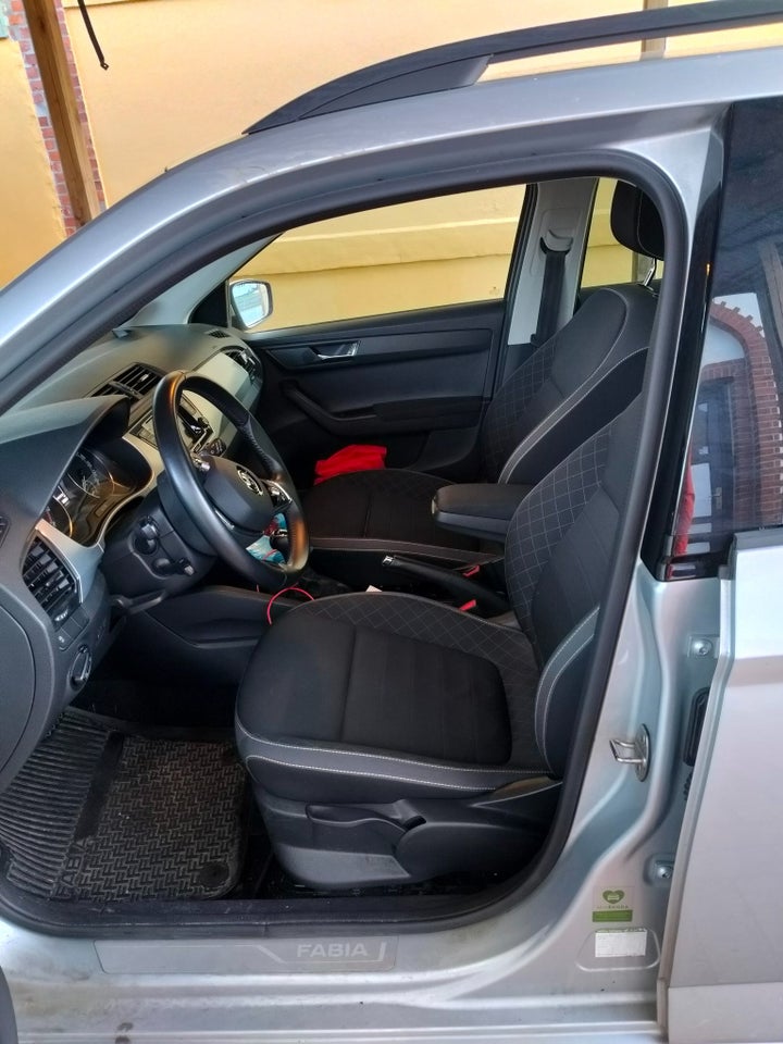 Skoda Fabia 1,0 TSi 95 Dynamic Combi DSG 5d