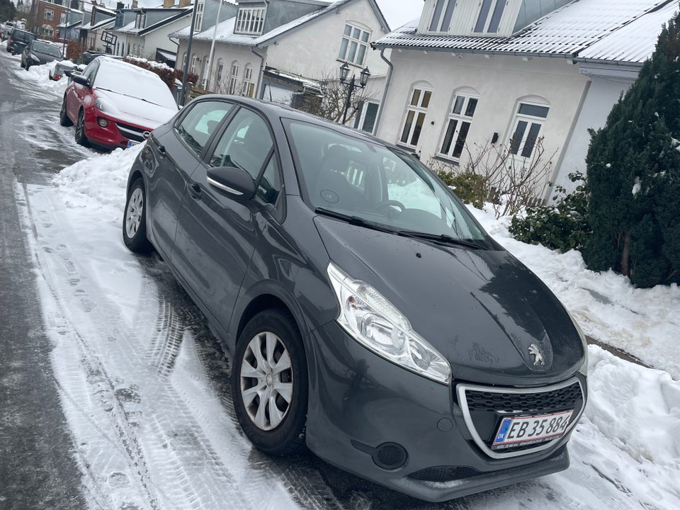 Peugeot 208 1,0 VTi Access 5d