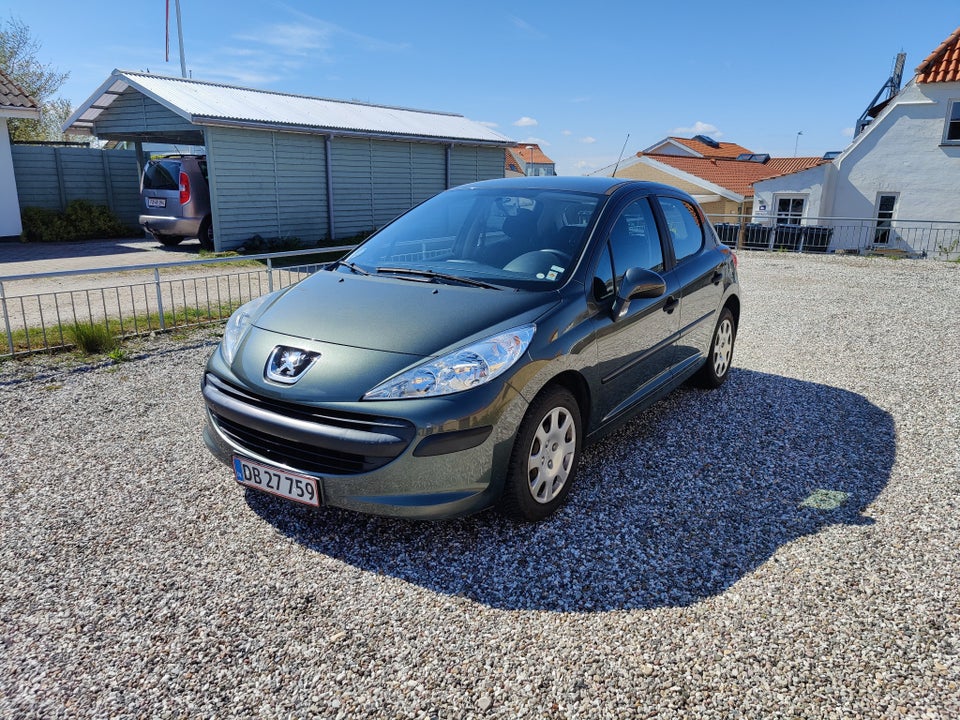 Peugeot 207 1,4 XR 5d