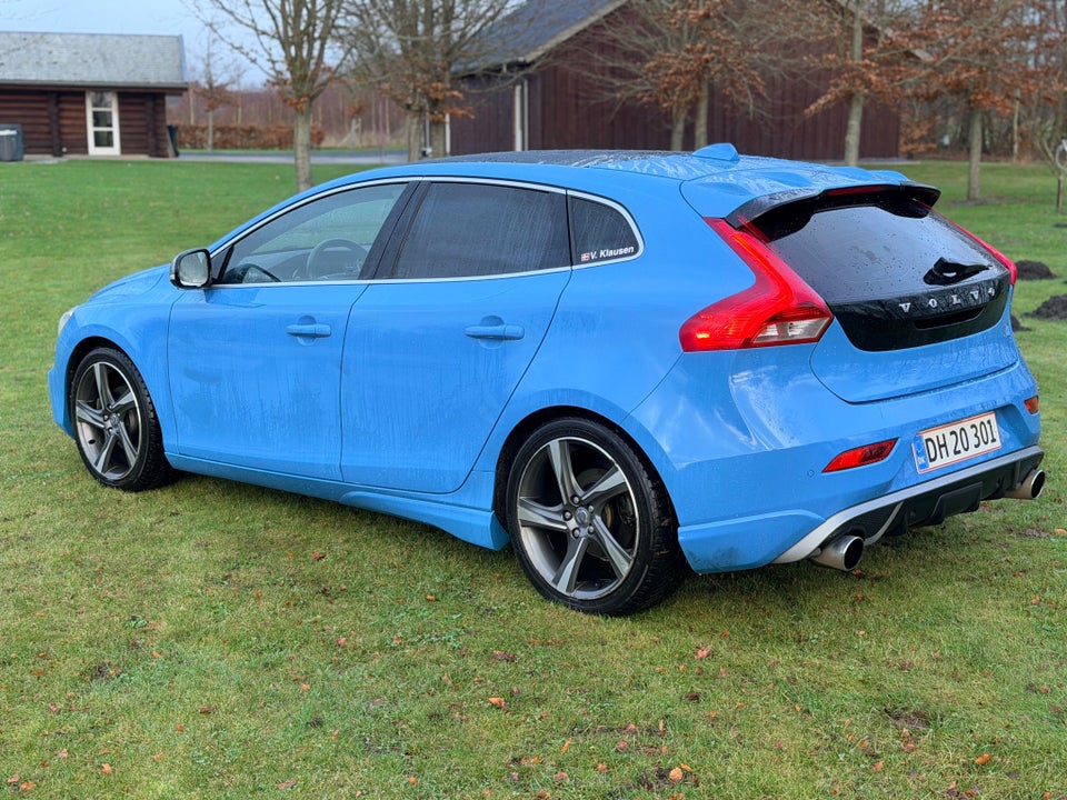 Volvo V40 1,6 D2 115 R-Design 5d
