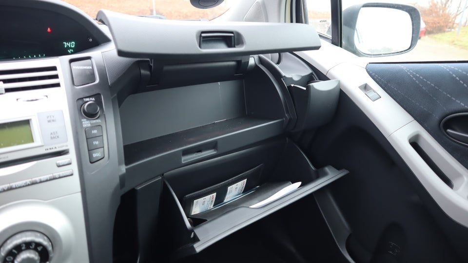 Toyota Yaris 1,3 Luna 5d