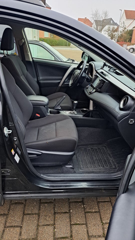 Toyota RAV4 2,5 Hybrid H3 MDS 5d