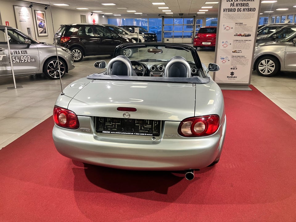 Mazda MX-5 1,8i  2d