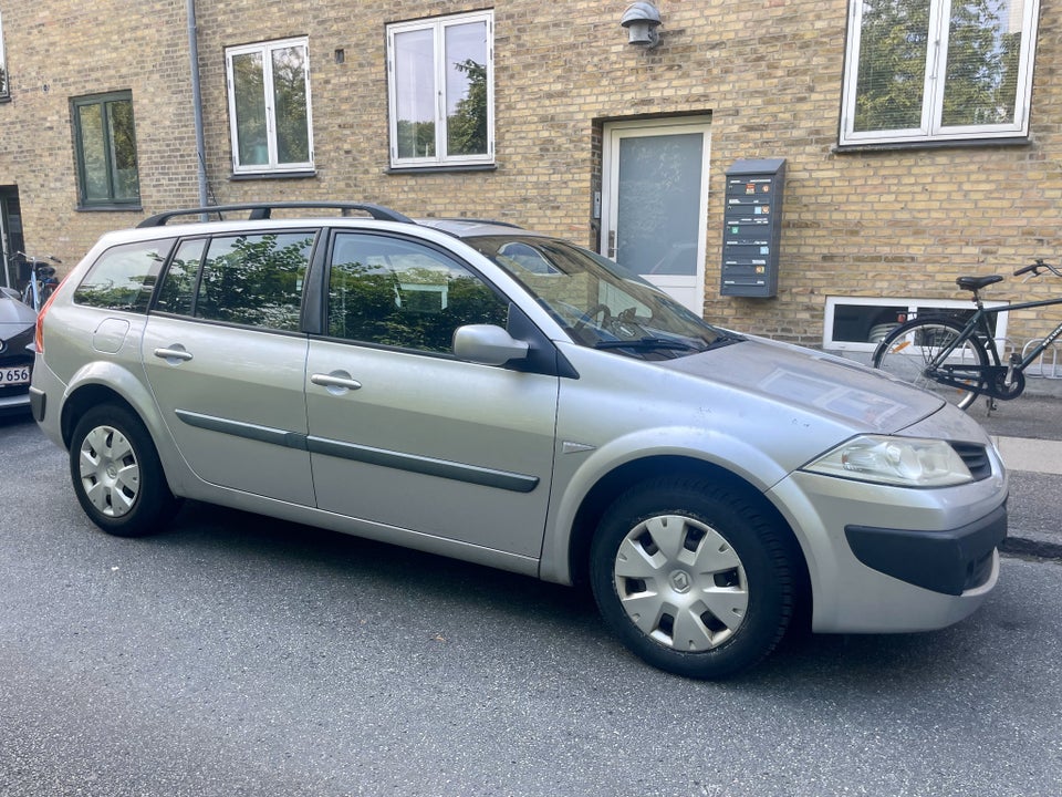 Renault Megane II 1,6 Touring Ltd. 5d