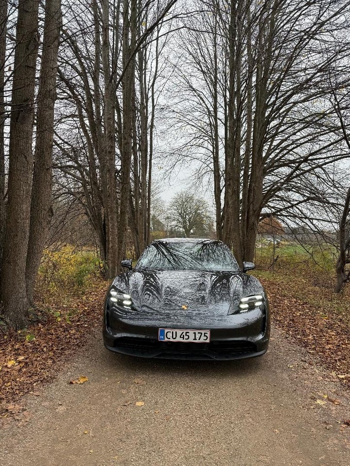 Porsche Taycan 4S 4d