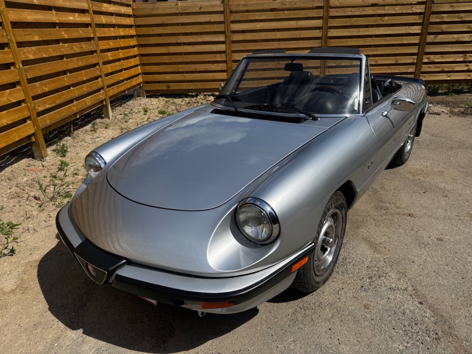Alfa Romeo Spider 2,0 Cabriolet 2d