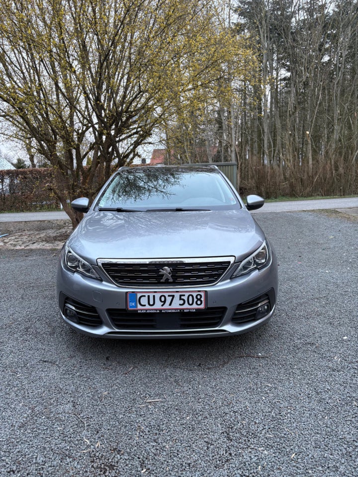 Peugeot 308 1,5 BlueHDi 130 Allure+ Sky SW 5d
