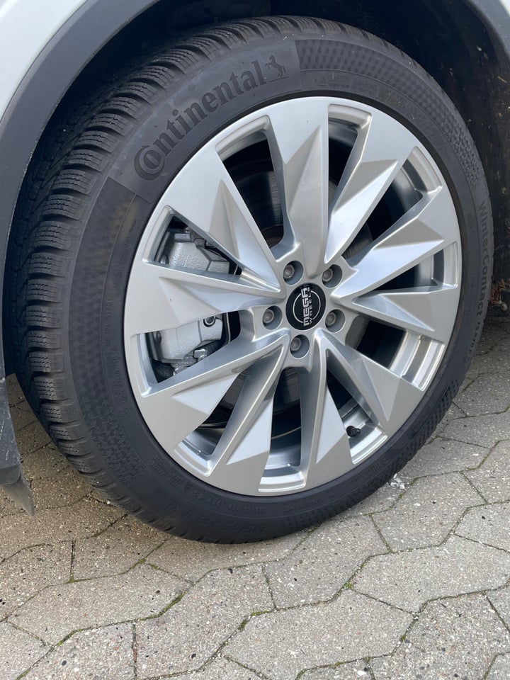 Polestar 2 Long Range AWD 5d