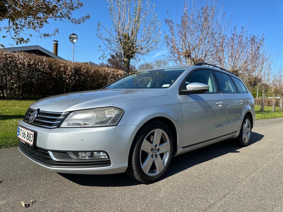 VW Passat 2,0 TDi 140 Highline Variant DSG BMT 5d
