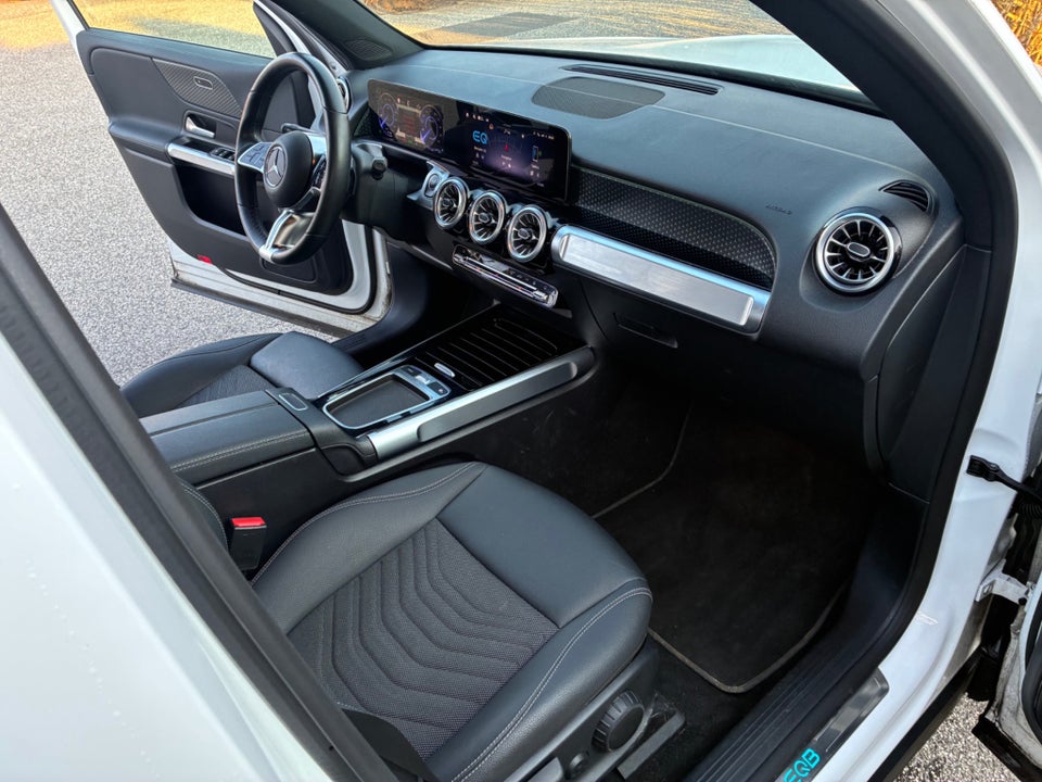 Mercedes EQB250+ Progressive 5d