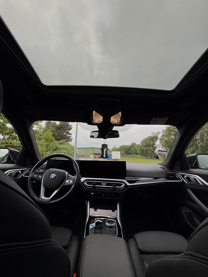 BMW i4 eDrive35 Charged 5d