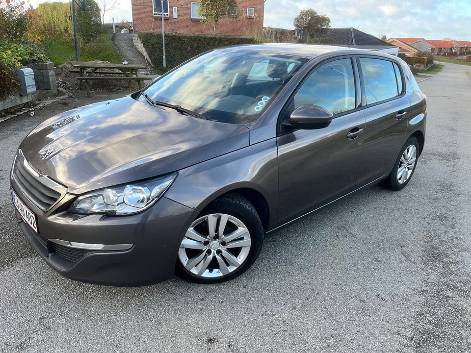 Peugeot 308 1,6 HDi 92 Active 5d