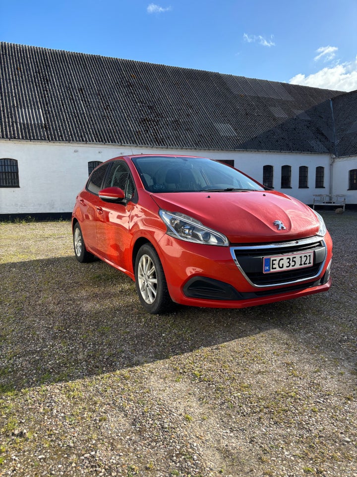 Peugeot 208 1,2 VTi 82 Envy 5d