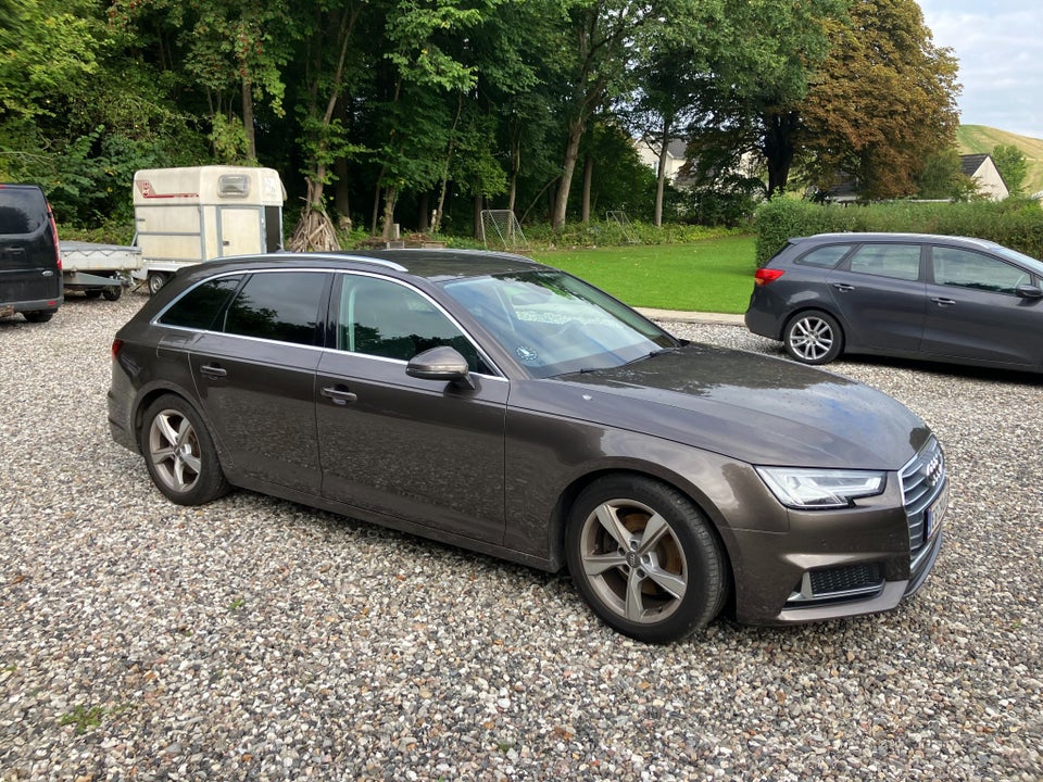 Audi A4 40 TFSi Avant S-tr. 5d