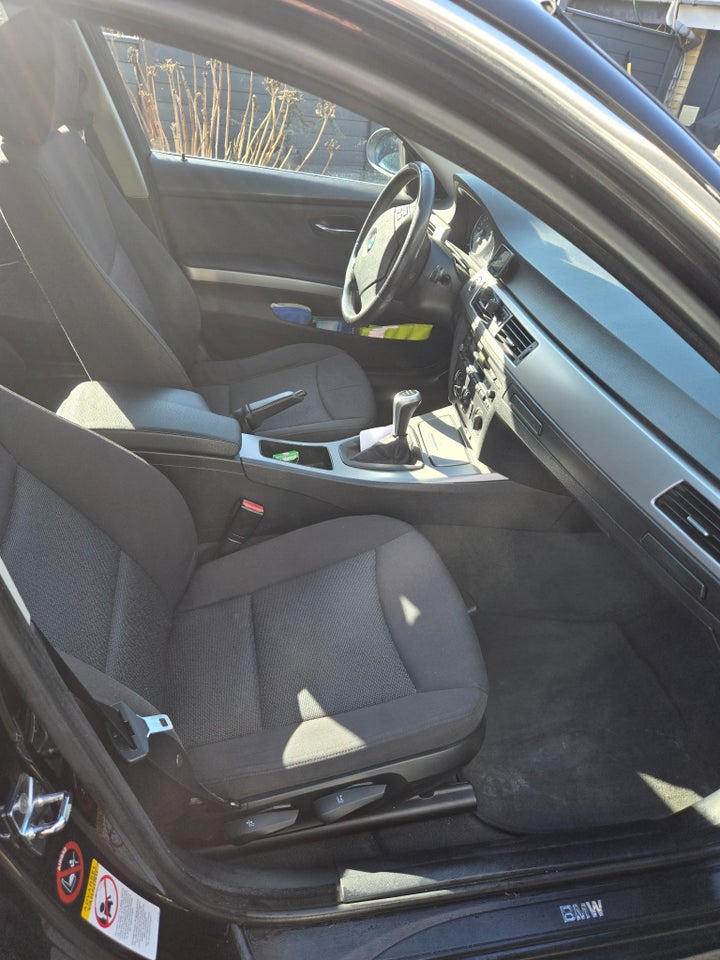 BMW 318i 2,0 Touring 5d