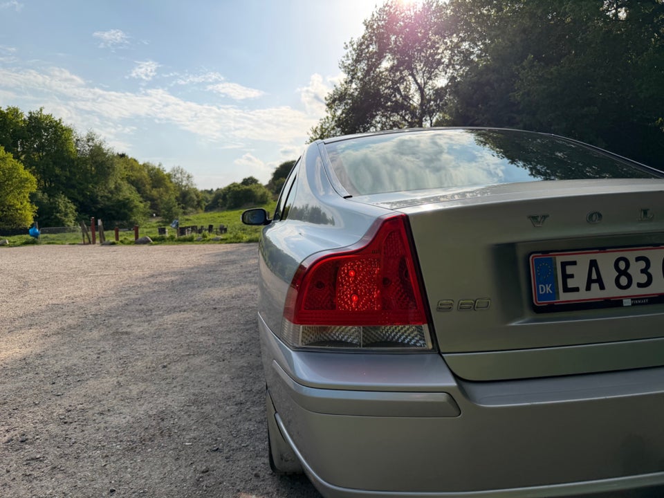 Volvo S60 2,5 T 4d