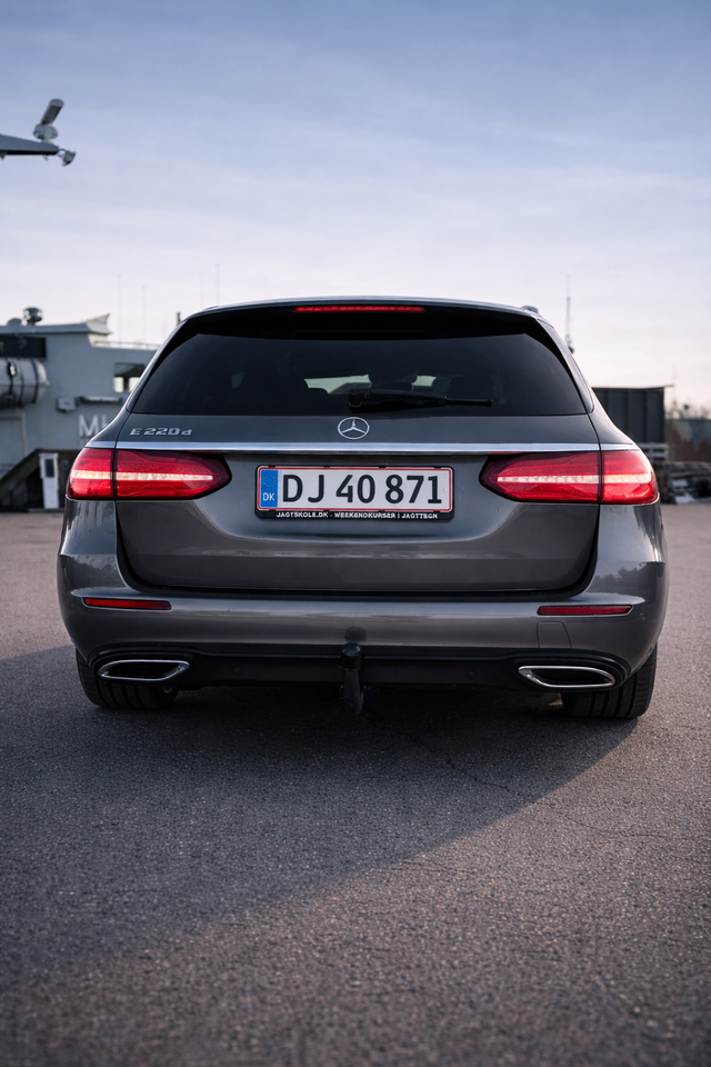 Mercedes E220 d 2,0 Exclusive Edition stc. aut. 5d