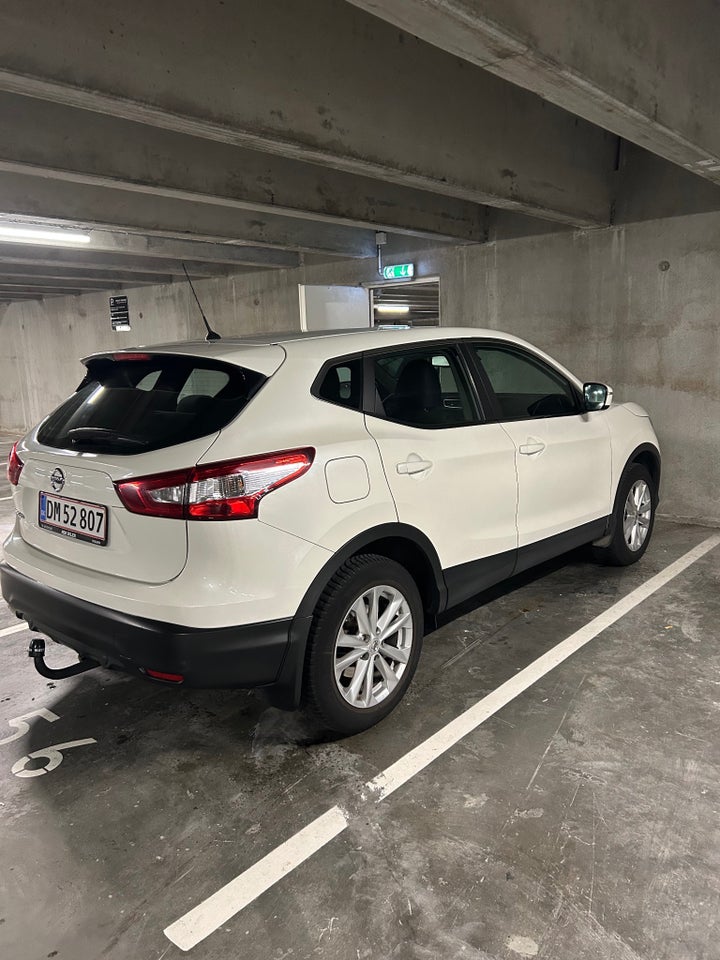 Nissan Qashqai 1,2 Dig-T 115 Tekna 5d