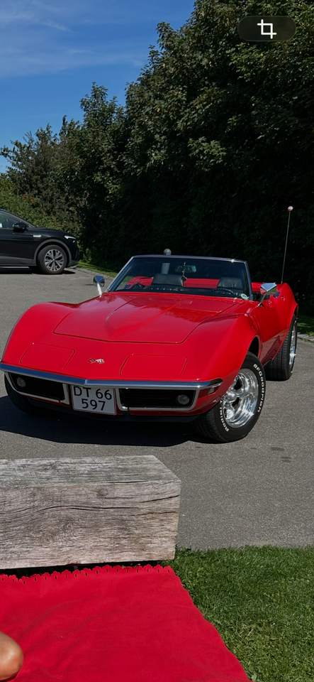 Chevrolet Corvette Convertible 2d