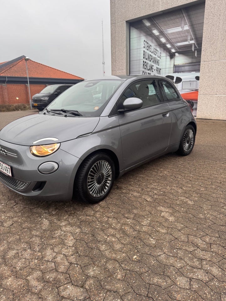 Fiat 500e 42 Icon 3+1 4d