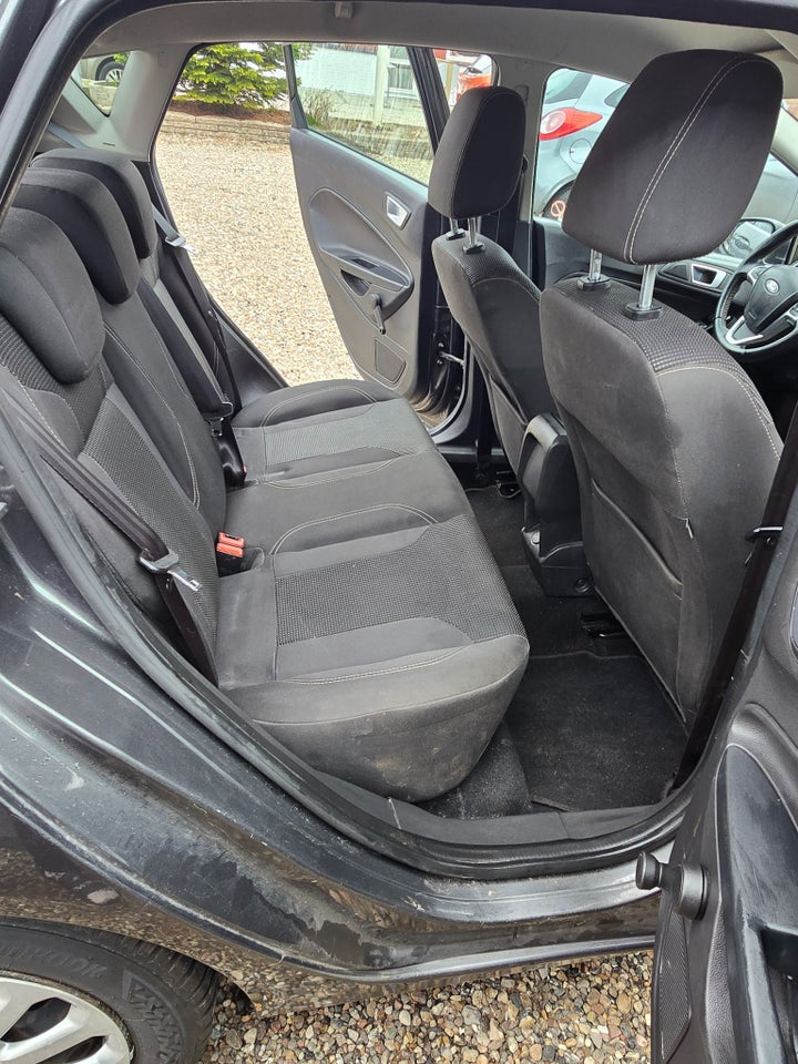 Ford Fiesta 1,5 TDCi 95 Titanium 5d